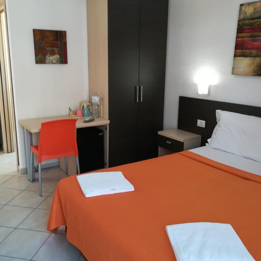 La Locanda Del Mare B&B ลากาเลตตา ภายนอก รูปภาพ