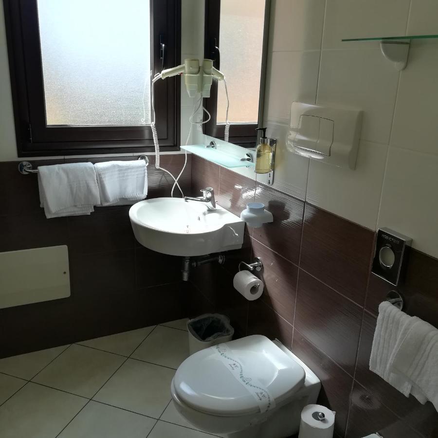 La Locanda Del Mare B&B ลากาเลตตา ภายนอก รูปภาพ