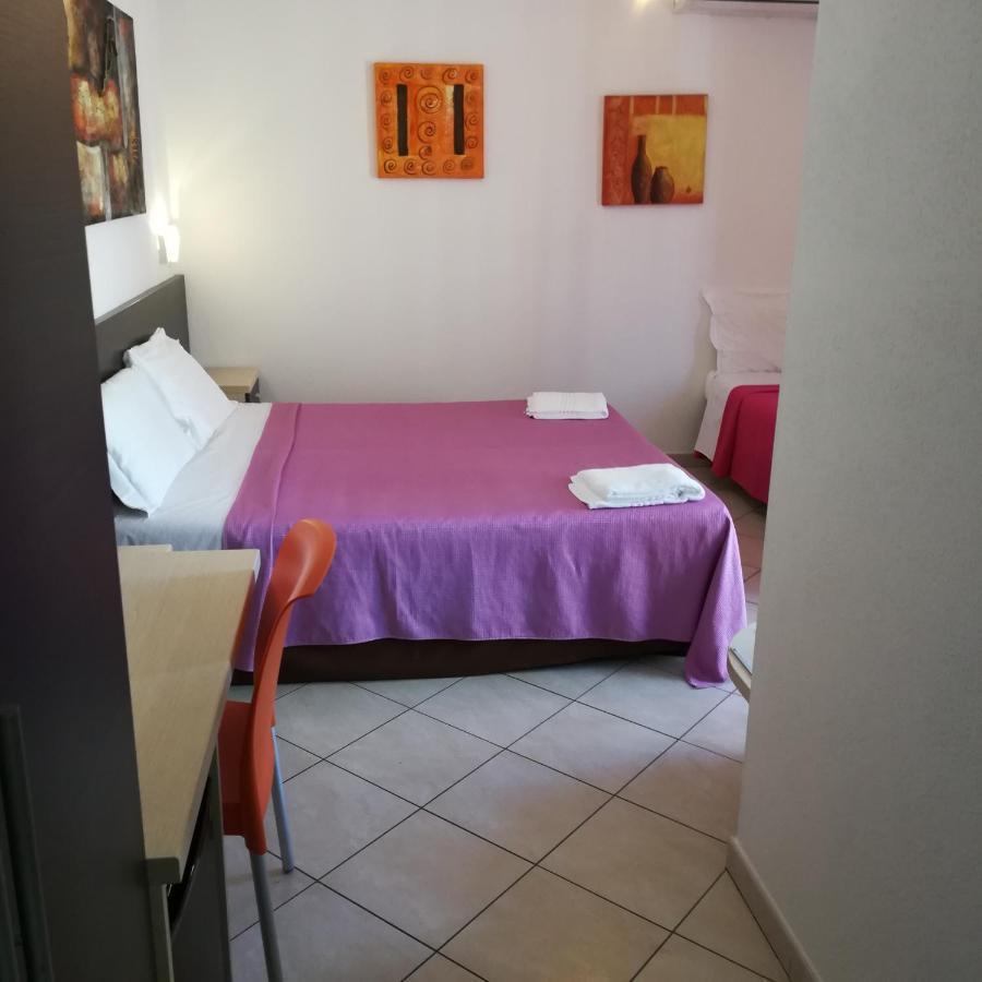 La Locanda Del Mare B&B ลากาเลตตา ภายนอก รูปภาพ