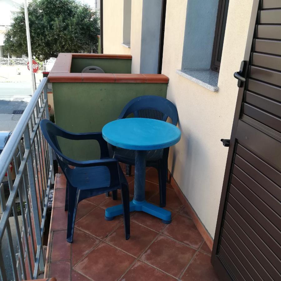 La Locanda Del Mare B&B ลากาเลตตา ภายนอก รูปภาพ