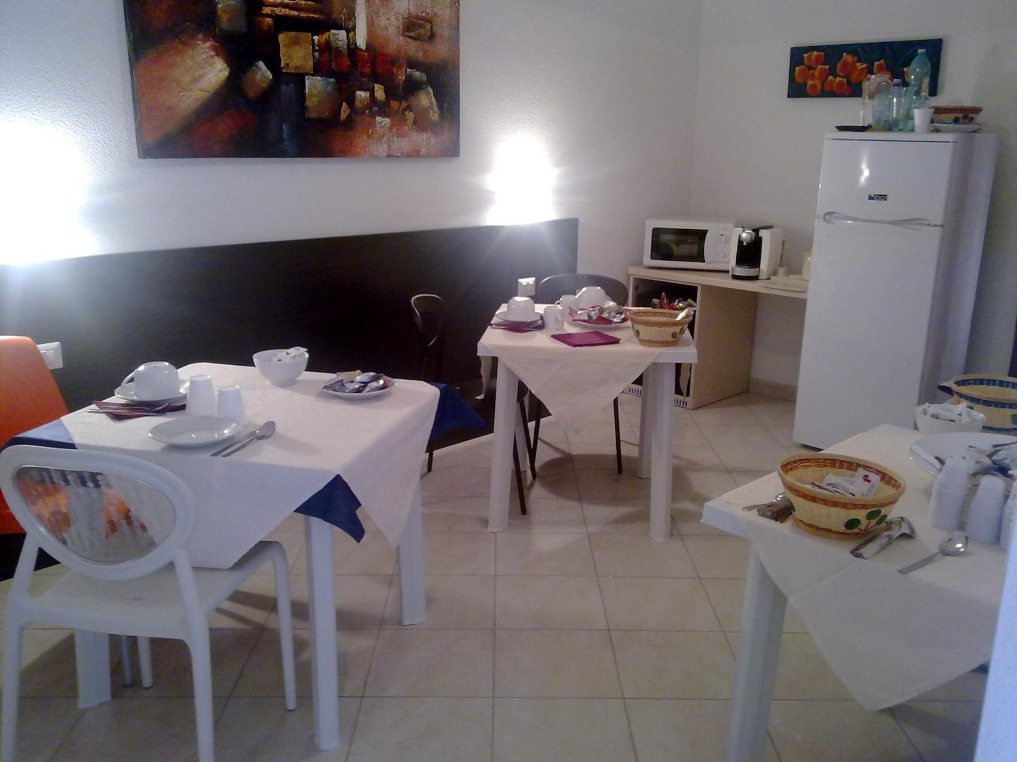 La Locanda Del Mare B&B ลากาเลตตา ภายนอก รูปภาพ